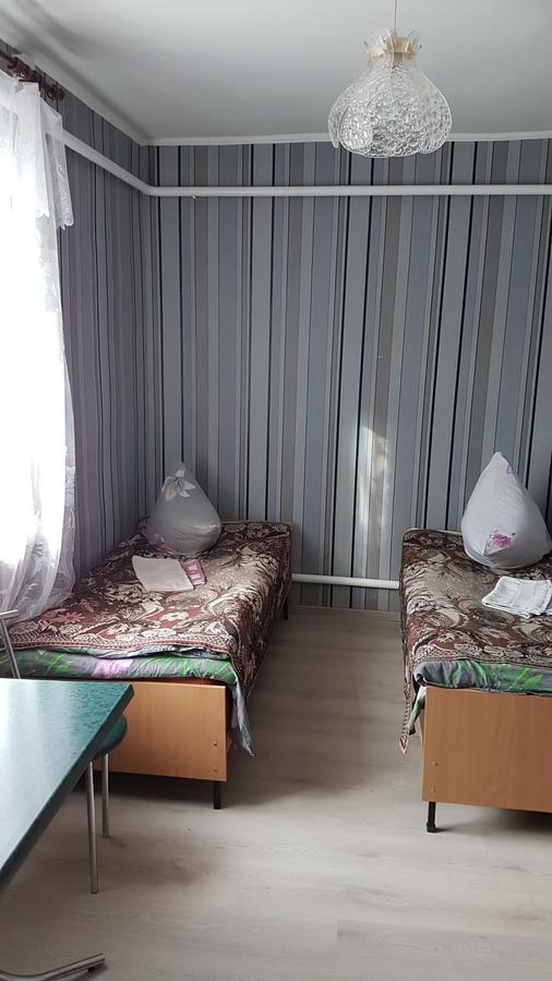 Glamour Hotel Luhyny Exterior photo